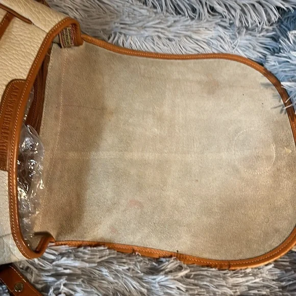 Vintage Dooney & bourke bundle. Saddle bag in bone and kiss lock wallet.